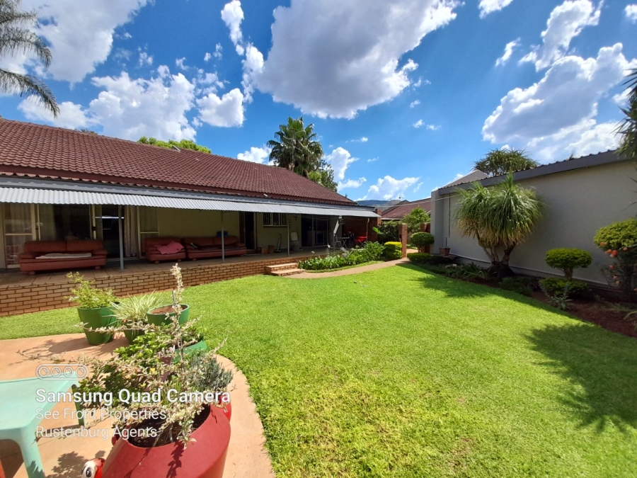 3 Bedroom Property for Sale in Protea Park North West